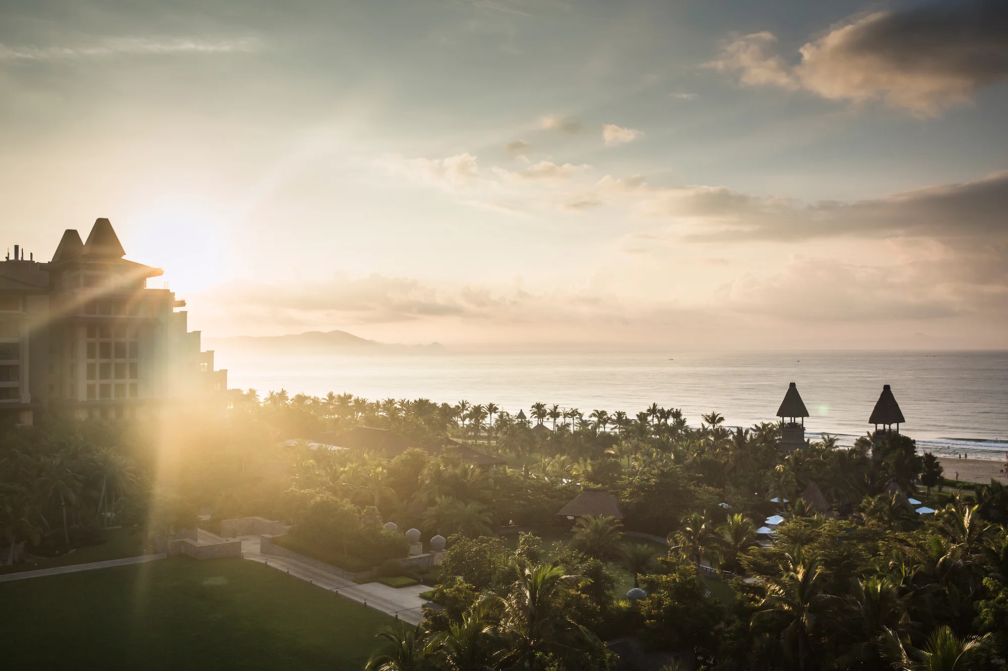 TGB_20150905_RafflesMagazine_Hainan_57Edit_Final (1).jpg