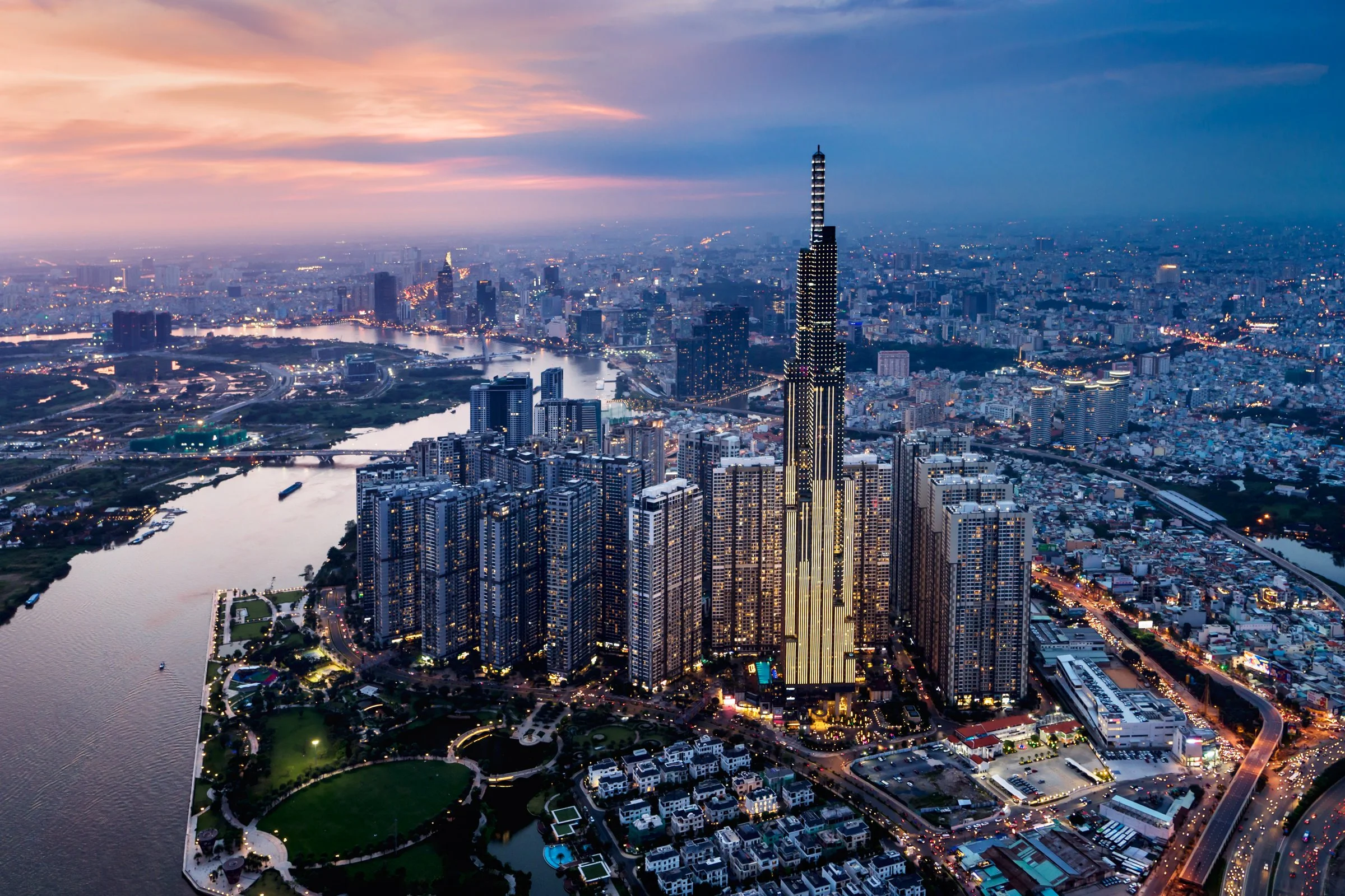 TGB_20201215_Osram_Landmark81_Inspire2_00015_Final.jpg