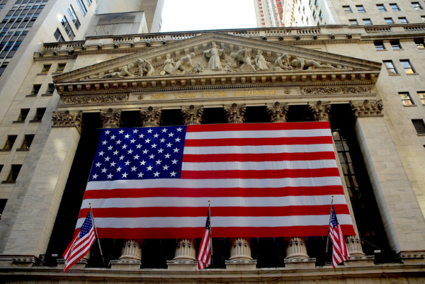 WALL ST ROYALTY FREE.png