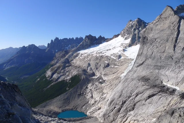 cerro castillo chile.jpg