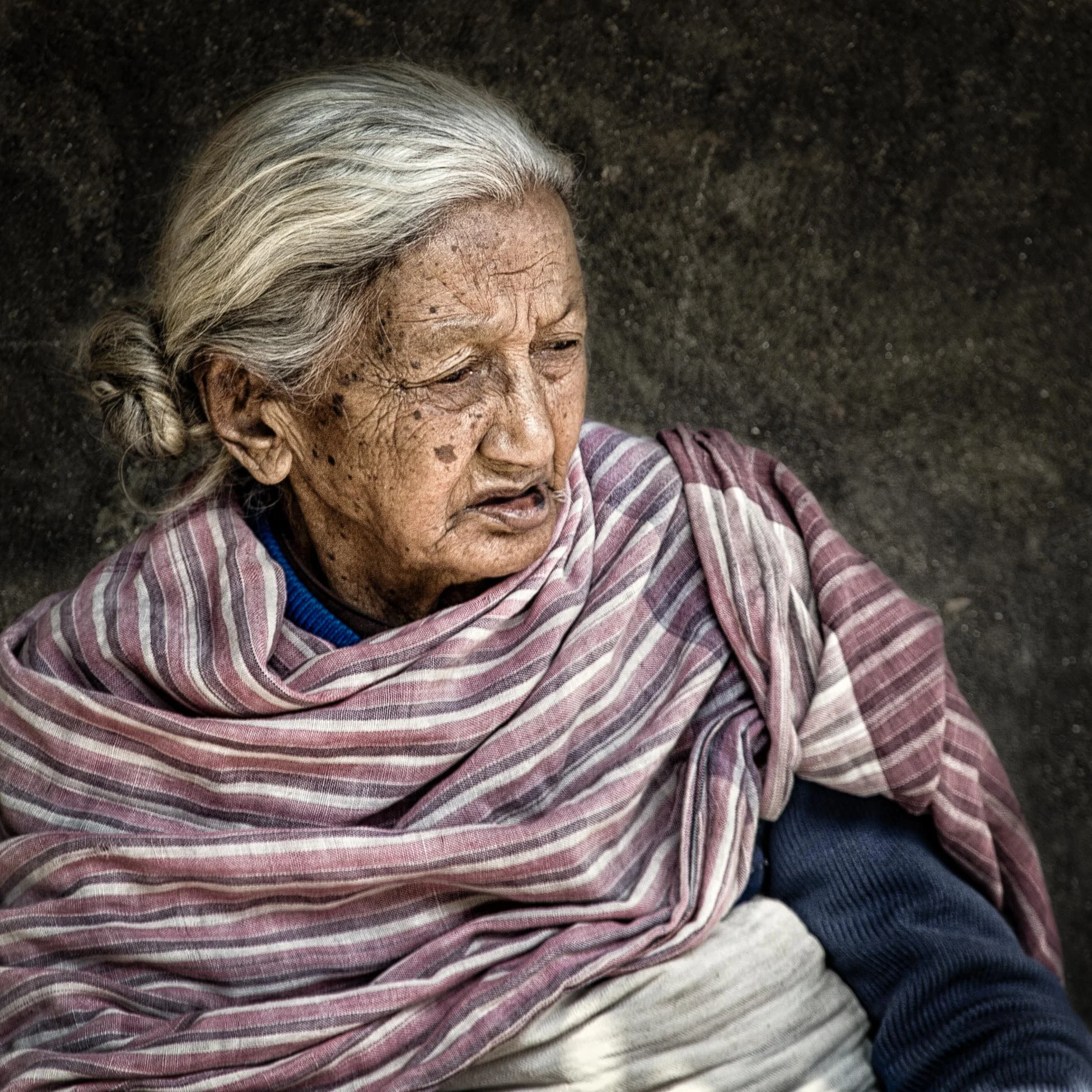 Lady in Bhaktapur (Nepal)
