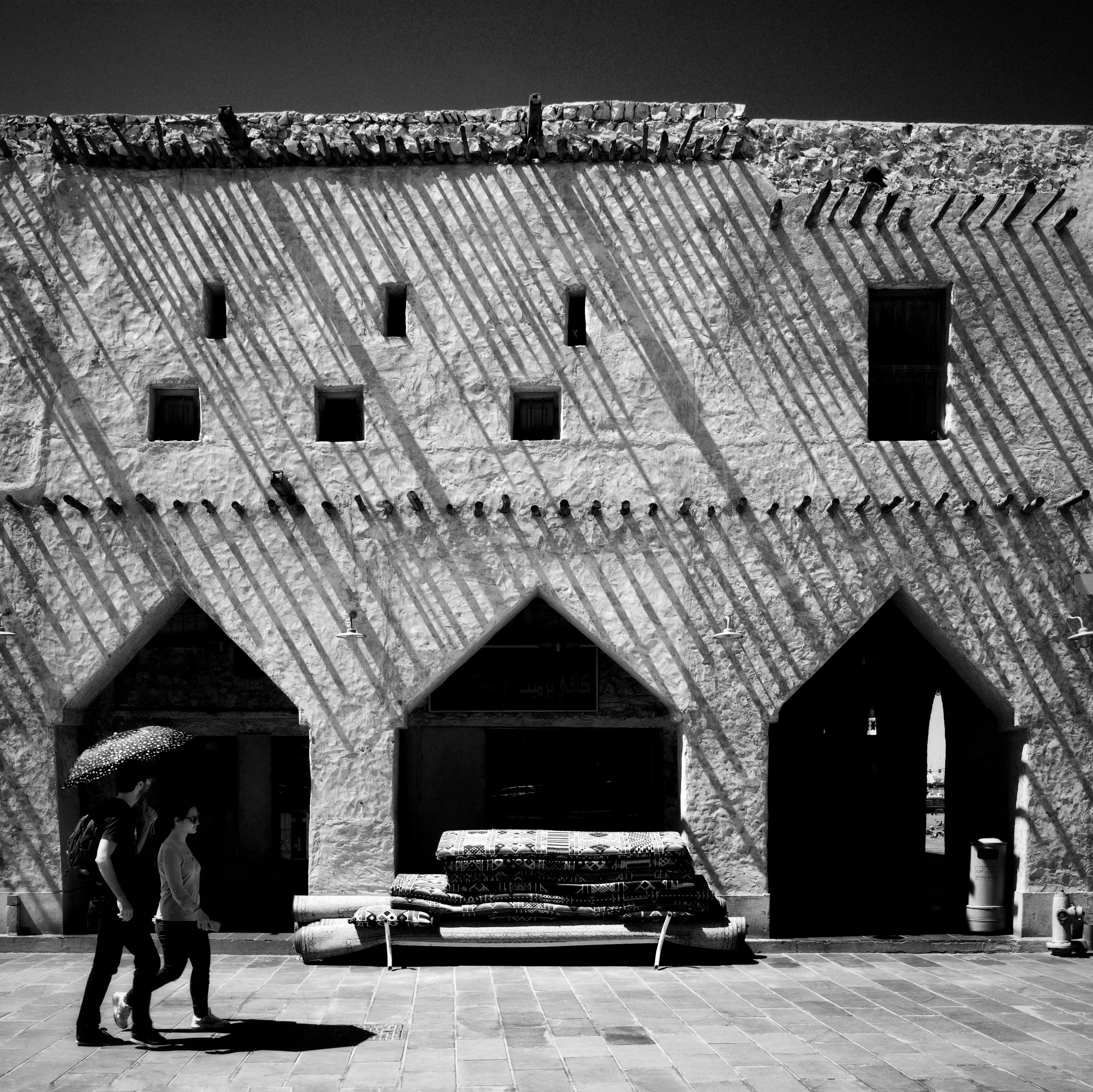 Some interesting shadows at Souq Waqif (Doha, Qatar)