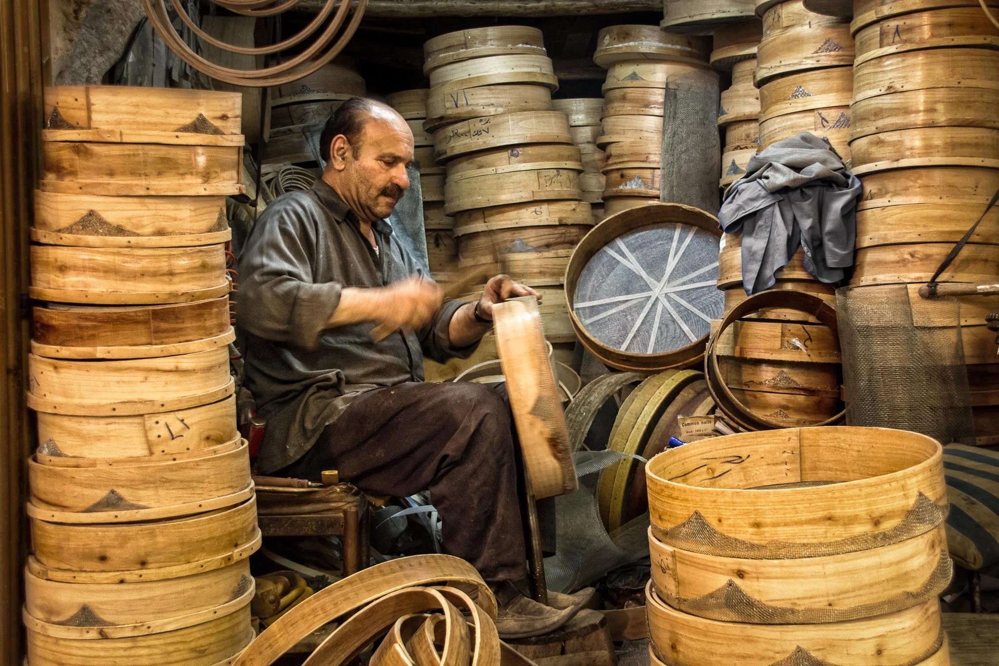 A candid Environmental Portrait, which could also be Street-, Travel- and Documentary Photography. (Aleppo, Syria)