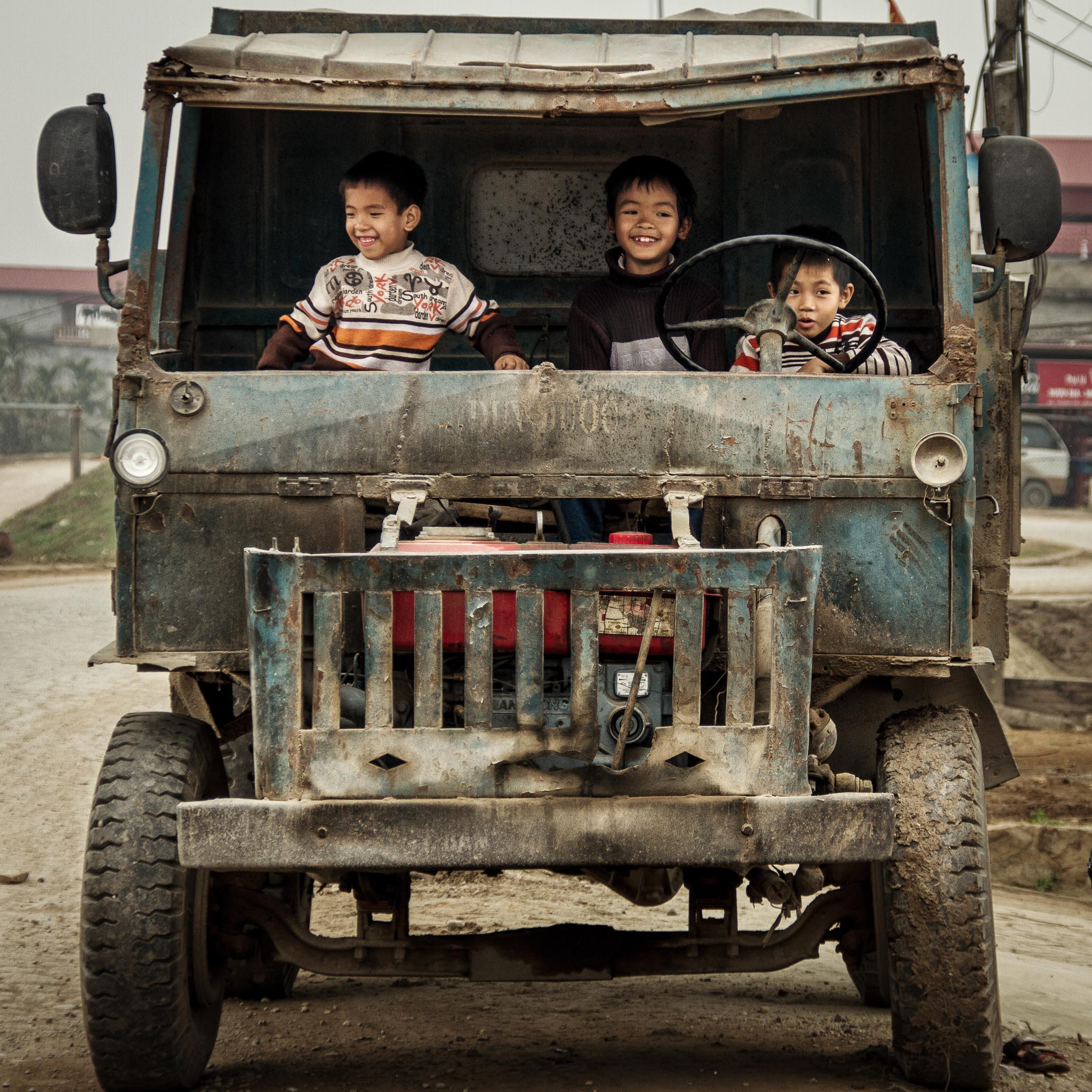 A kid's life ... For me, there is so much innocent joy in this image, jet it hardly attracts attention on social media. Maybe it really isn't a good picture at all, I don't know.