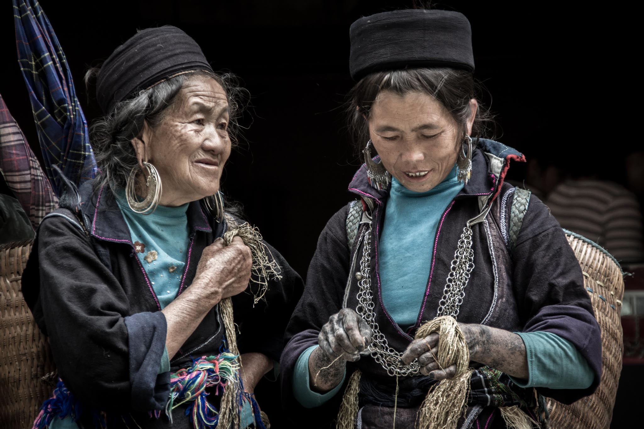 Black H'mong Ladies in SaPa