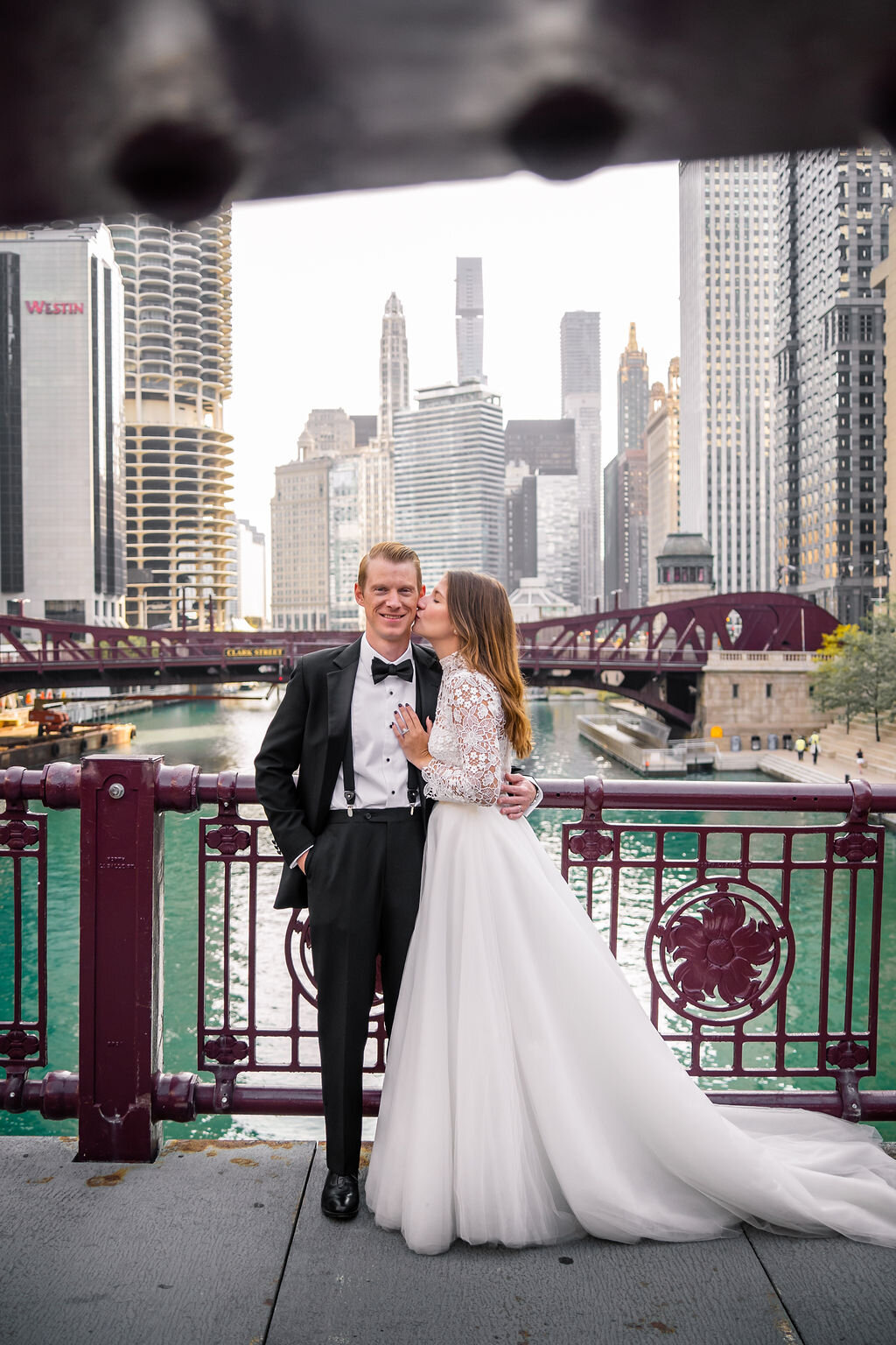 chicago-riverwalk-wedding-photos (12).JPG