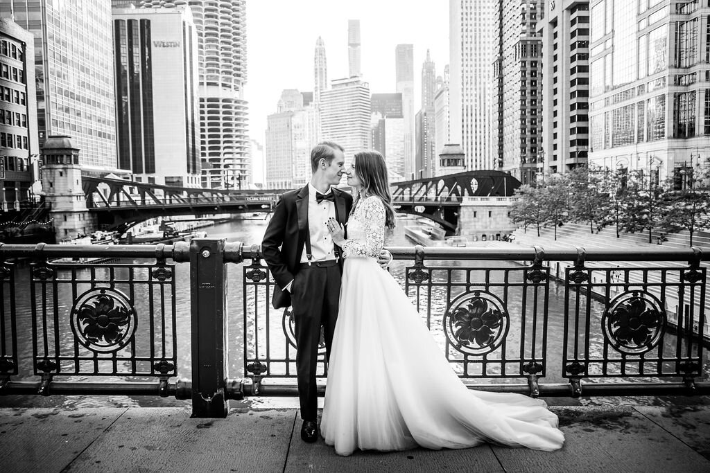 chicago-riverwalk-wedding-photos (13).JPG