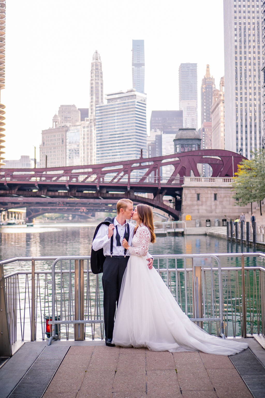 chicago-riverwalk-wedding-photos (18).JPG