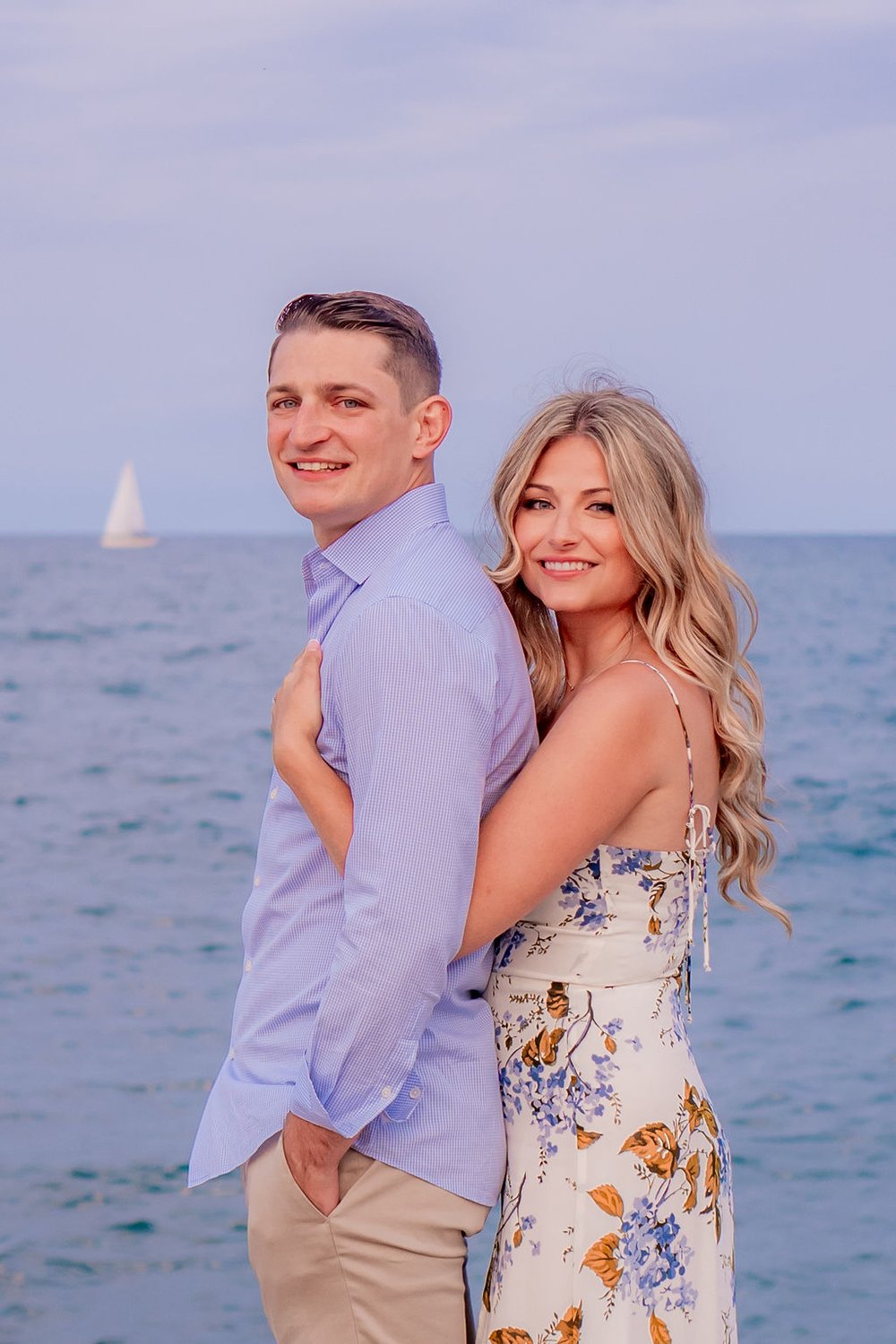 north-ave-beach-chicago-engagement-session (8).jpg