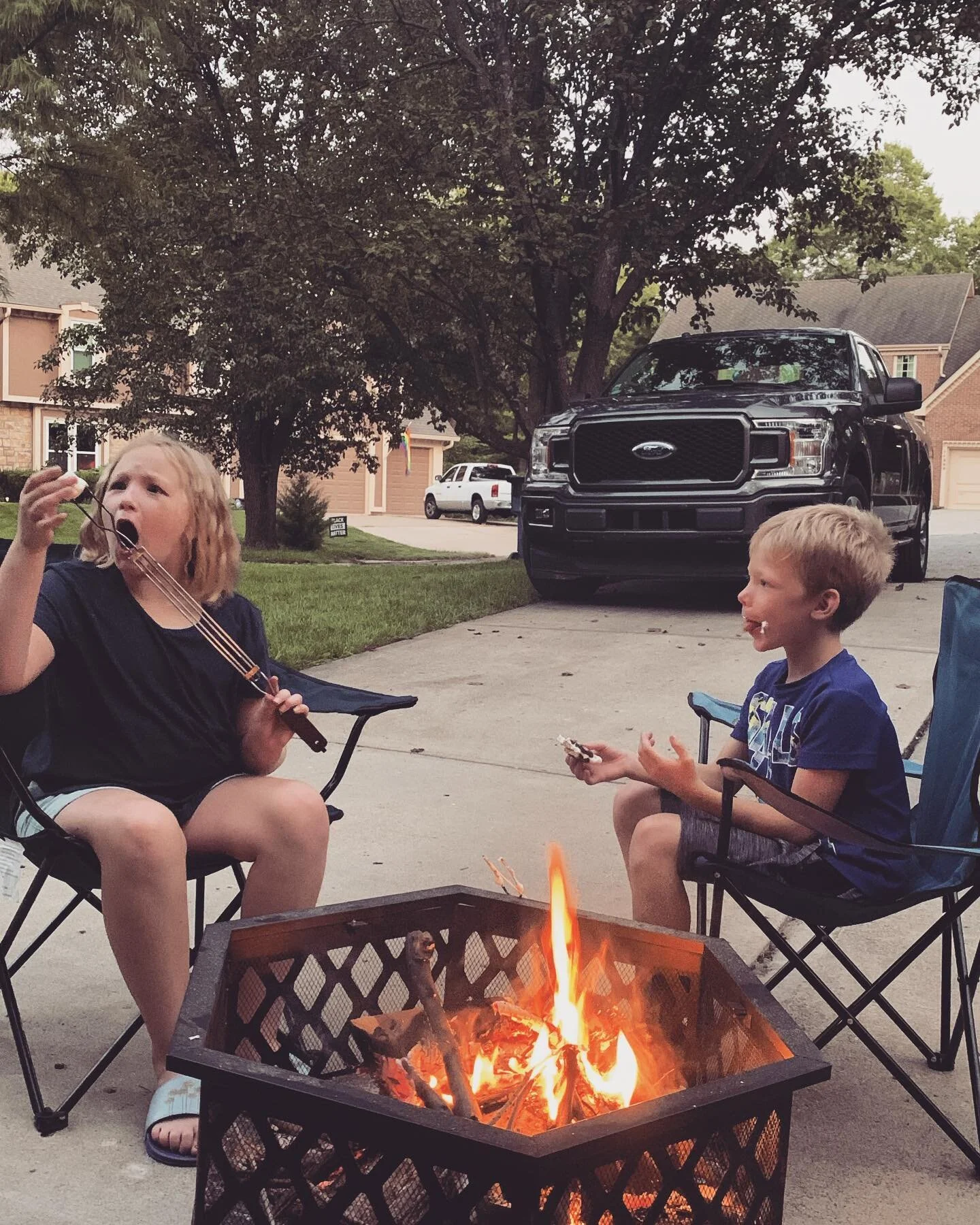 #niceweather☀️ #marshmallow #firepit #smores