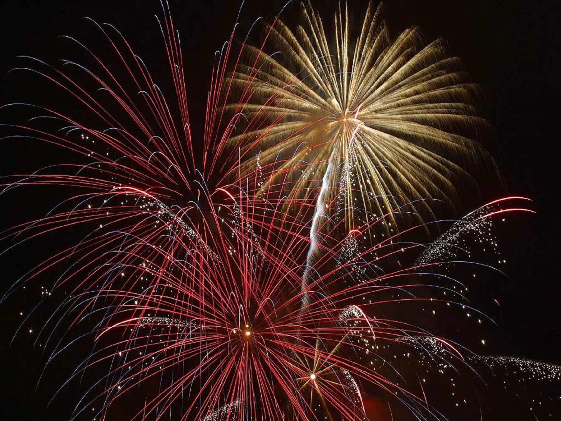 Top 3 places to see fireworks in South London