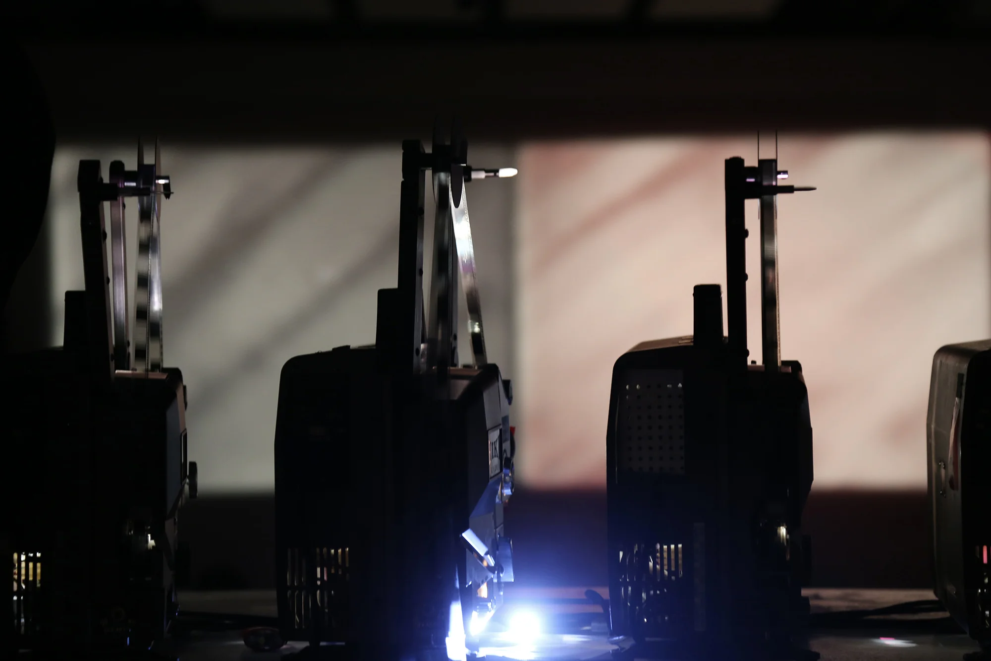 © Performance de Total Life et Karl Lemieux dans le cadre de Electronic Sound in a Shifting Landscape (2014) Photo : Sara A. Tremblay.