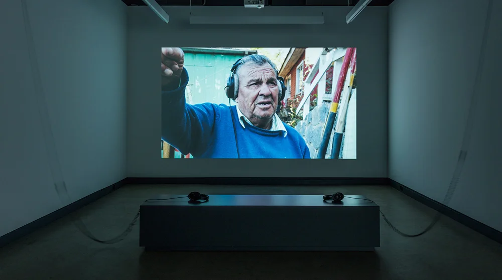 © Sandra Volny, Where does sound go, where does it come from (2016). Vue de l'exposition. Photo : Richard-Max Tremblay.