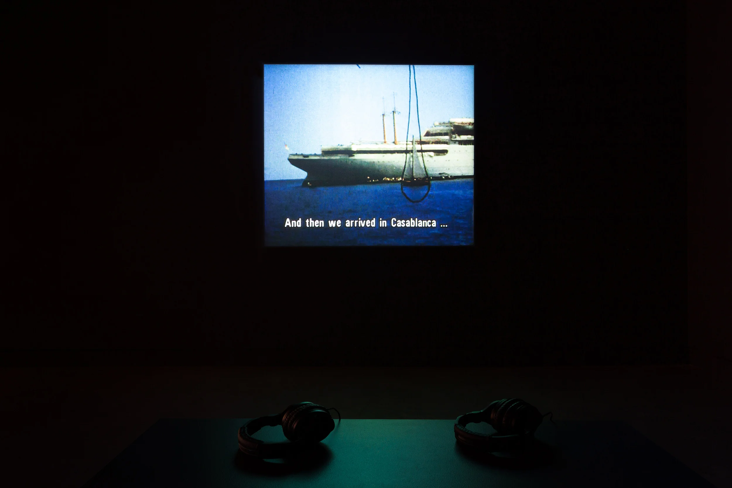 © Lisl Ponger, Passages (1996). Vue de l'exposition. Photo : Marilou Crispin.