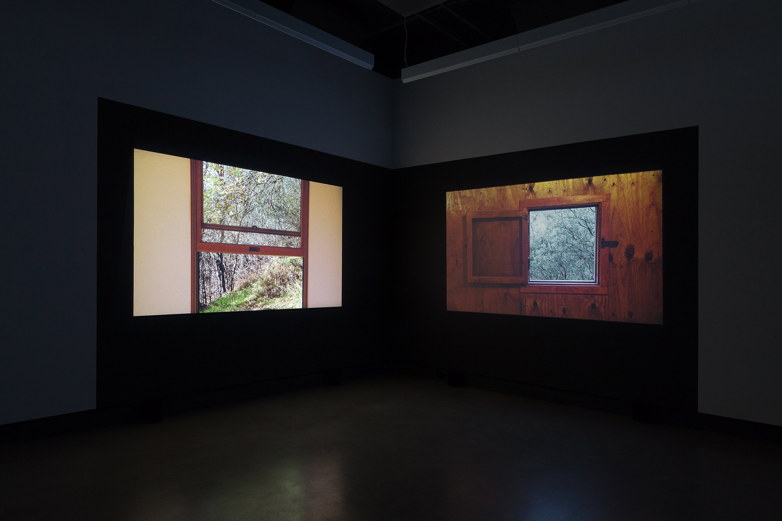 © James Benning,&nbsp; Two Cabins &nbsp;(2011). Installation view of the exhibition, Dazibao, 2018. Photo: Marilou Crispin. 
