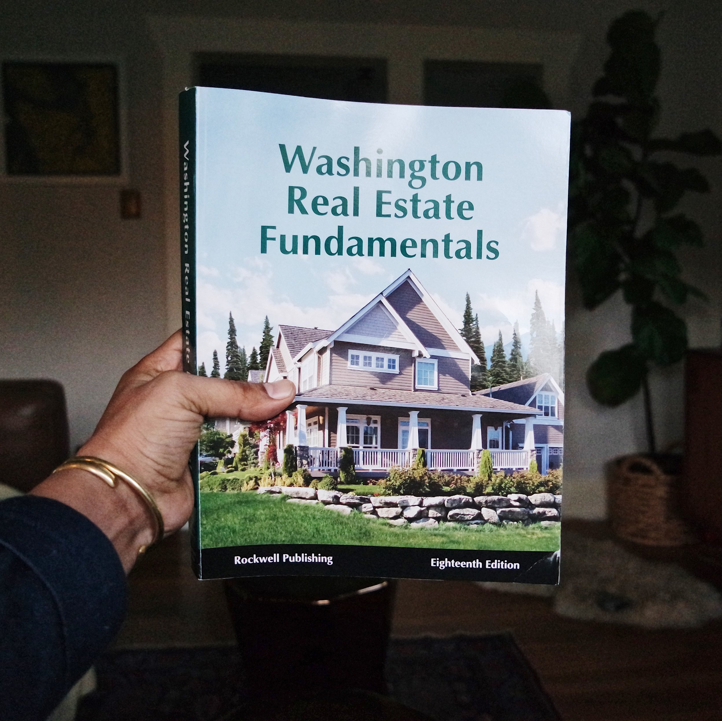 I'm back in school. It feels weird to be taking classes again, but surprisingly very interesting. This is a book, opens right to left. #schoolstuff.