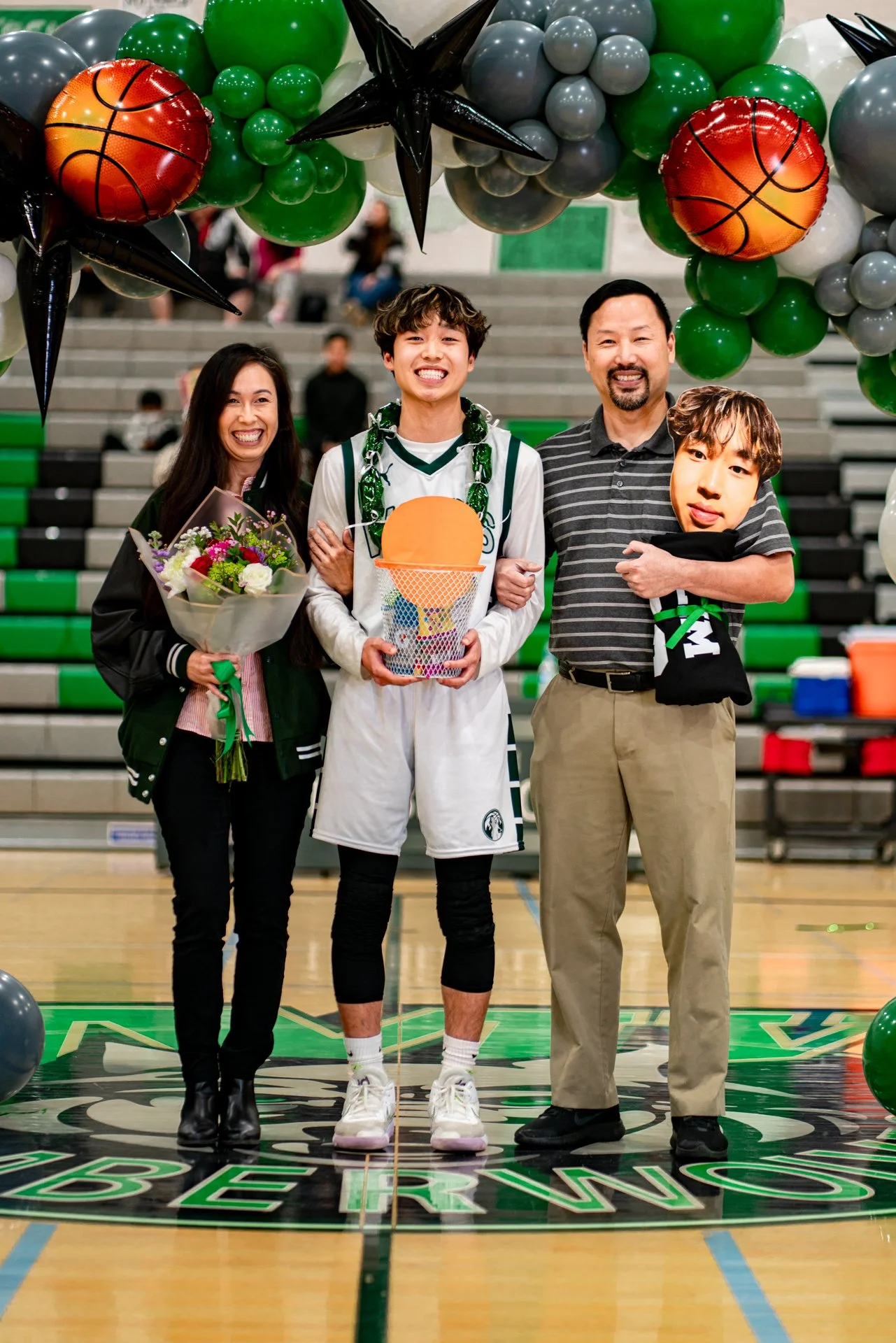 PC-20240209-SPORT-BASKETBALL-MVHS-SeniorNite-0281.jpg