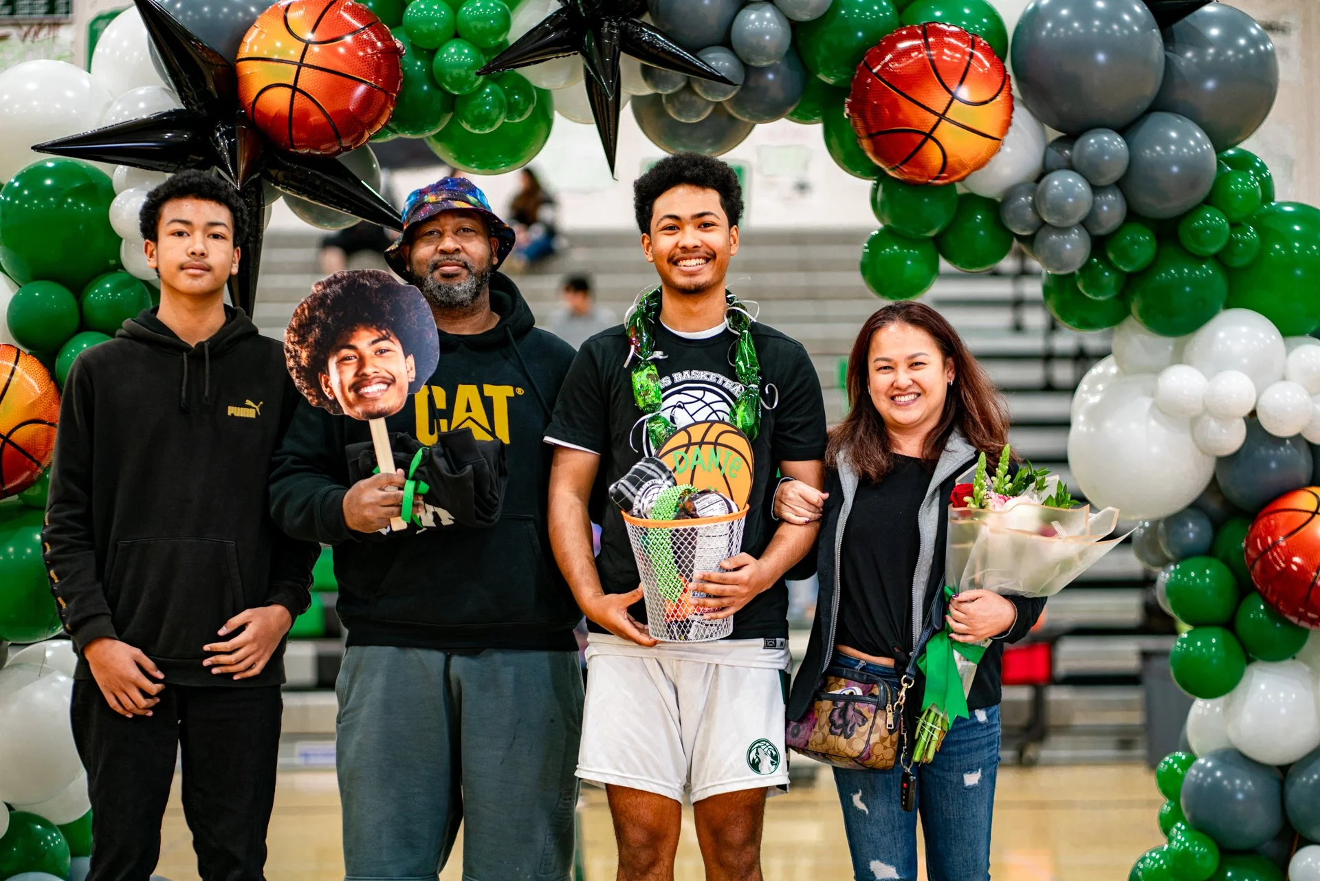 PC-20240209-SPORT-BASKETBALL-MVHS-SeniorNite-0228.jpg
