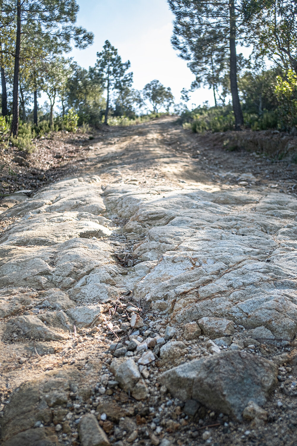 Costapacking-cadiretes-stone-climb.jpg