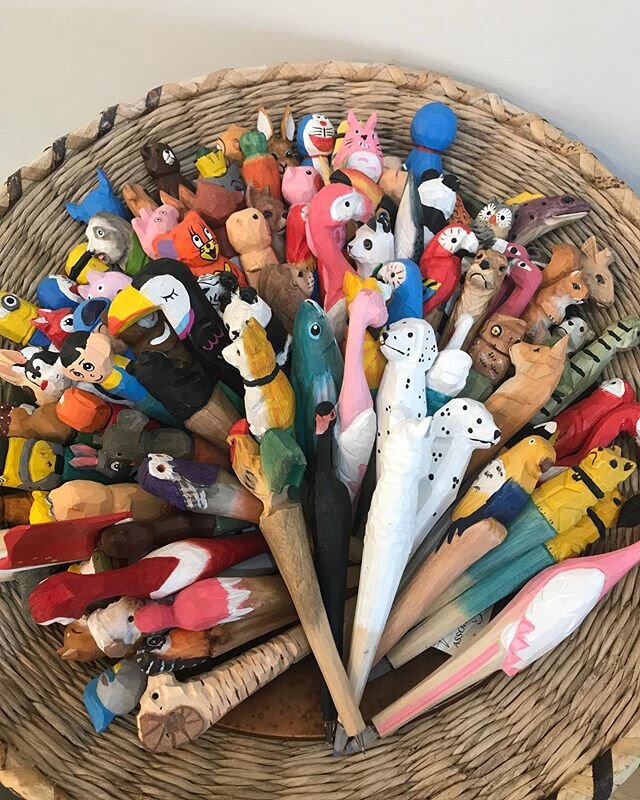 ANIMAL PENS LIKE WHOAAAA
These cutie pies are now on super sale!! $2 each!!! Come grab one (or more!!) while they&rsquo;re still hot! 
#getyouacutepen #ontothenextvale