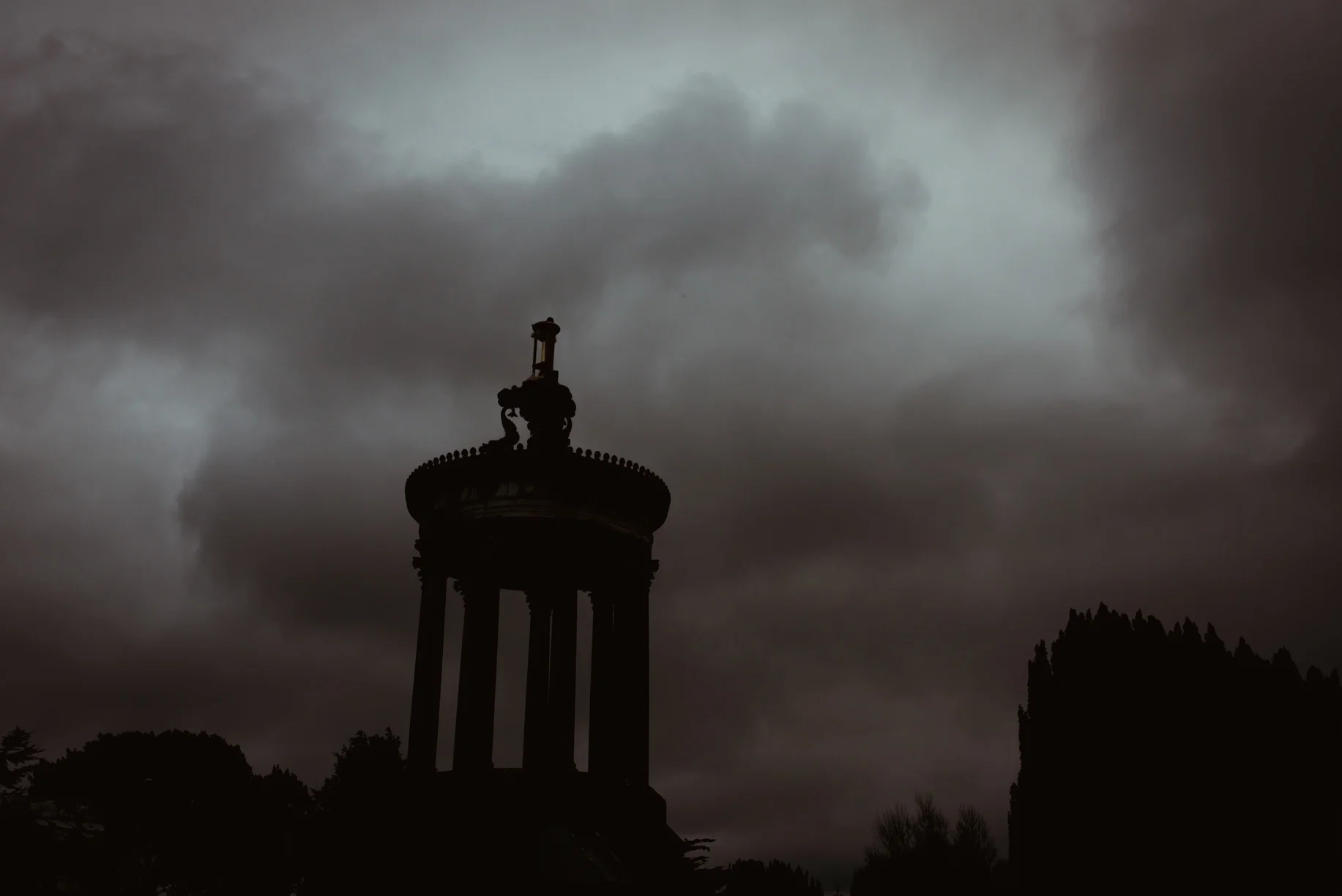 burns-monument-wedding-brig.jpg