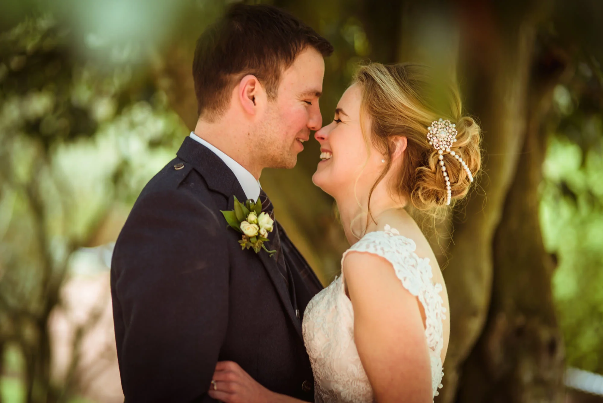 fun-wedding-brig-o-doon.jpg