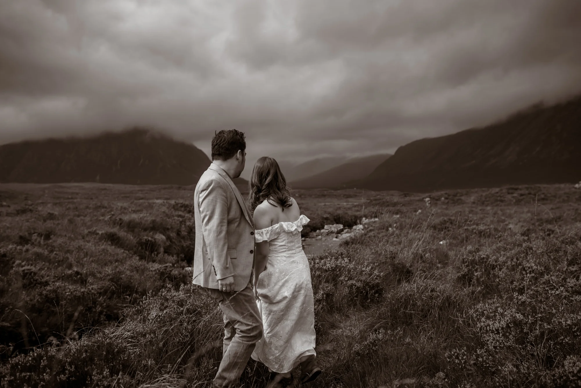 moody-landscape-scottish-wedding-photography.jpg