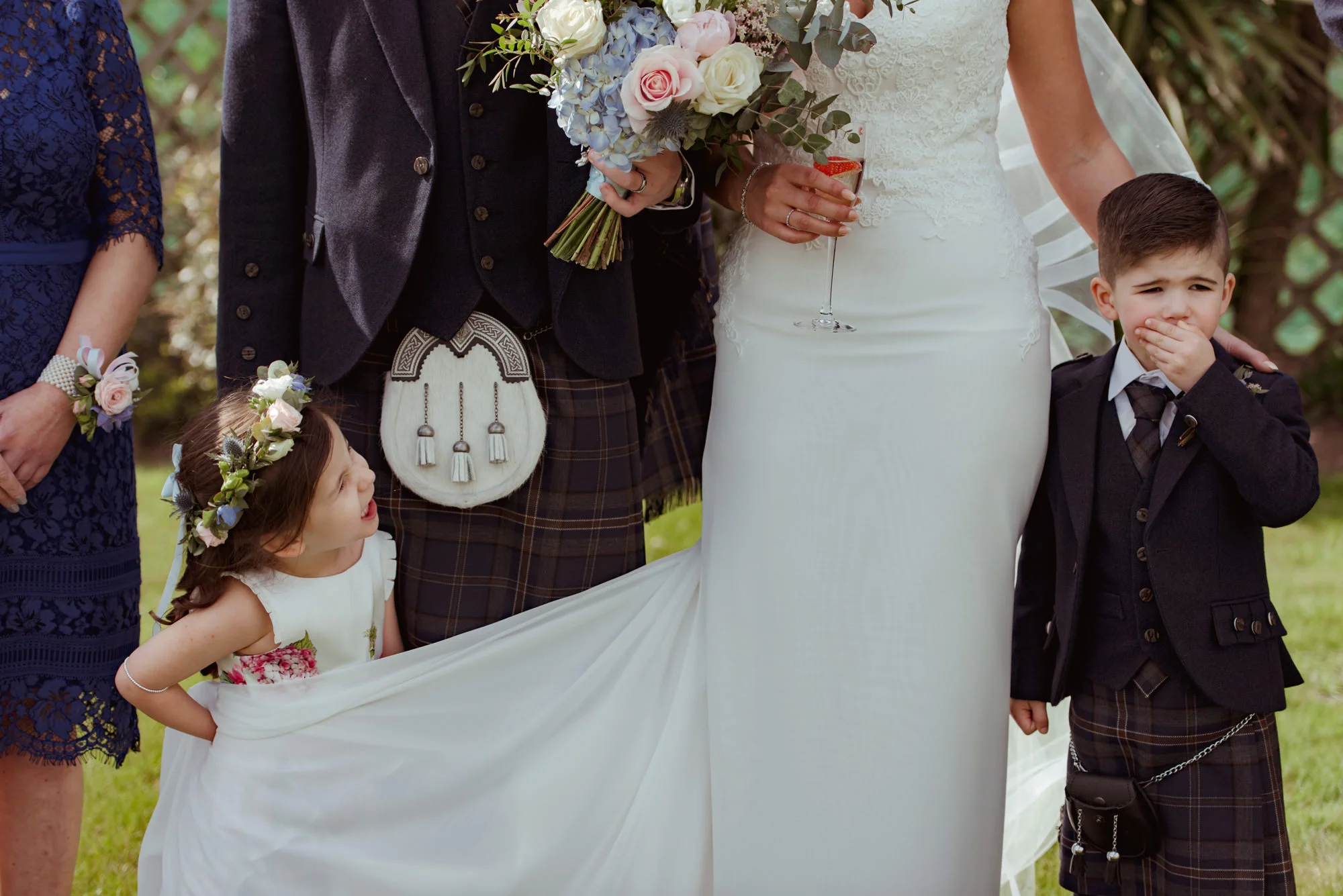 natural-wedding-photography-waterside.jpg