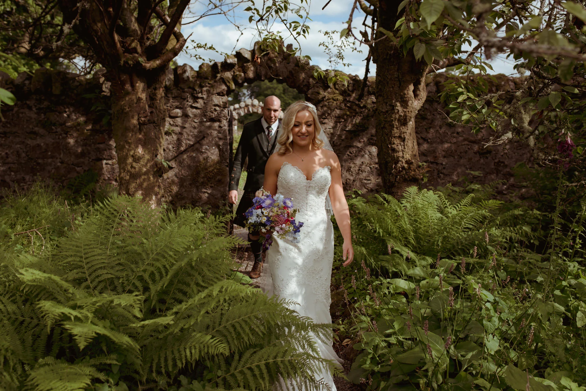 rustic-wedding-venue-near-glasgow.jpg
