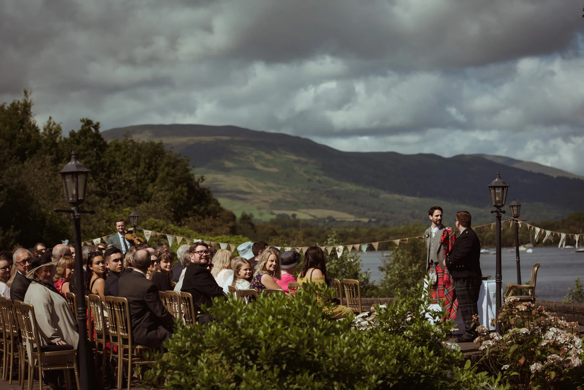 outdoor-loch-lomond-wedding.jpg