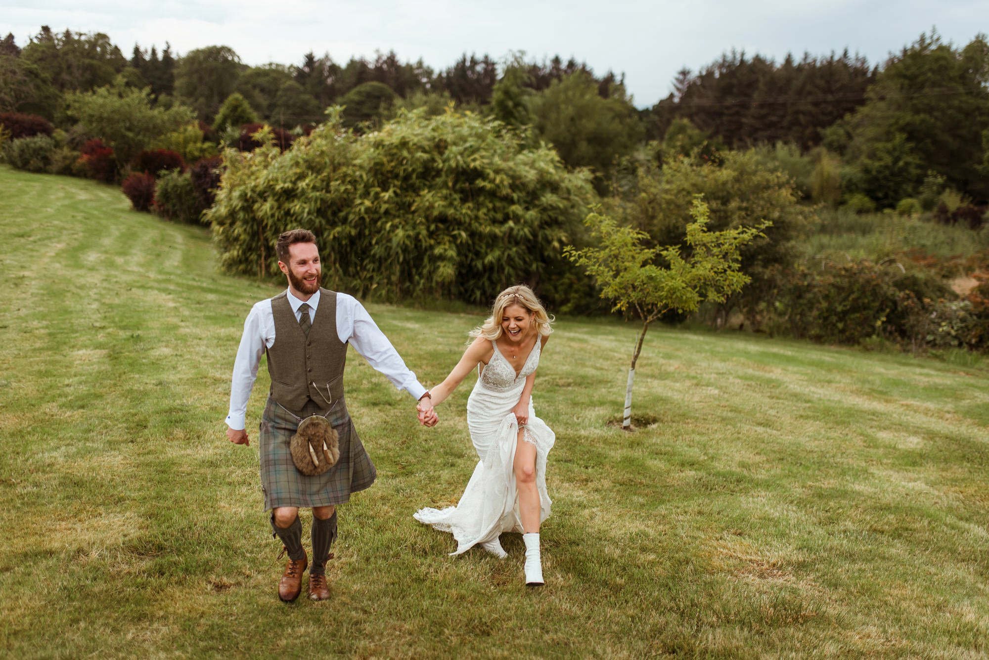fun wedding photography scotland (2).jpg