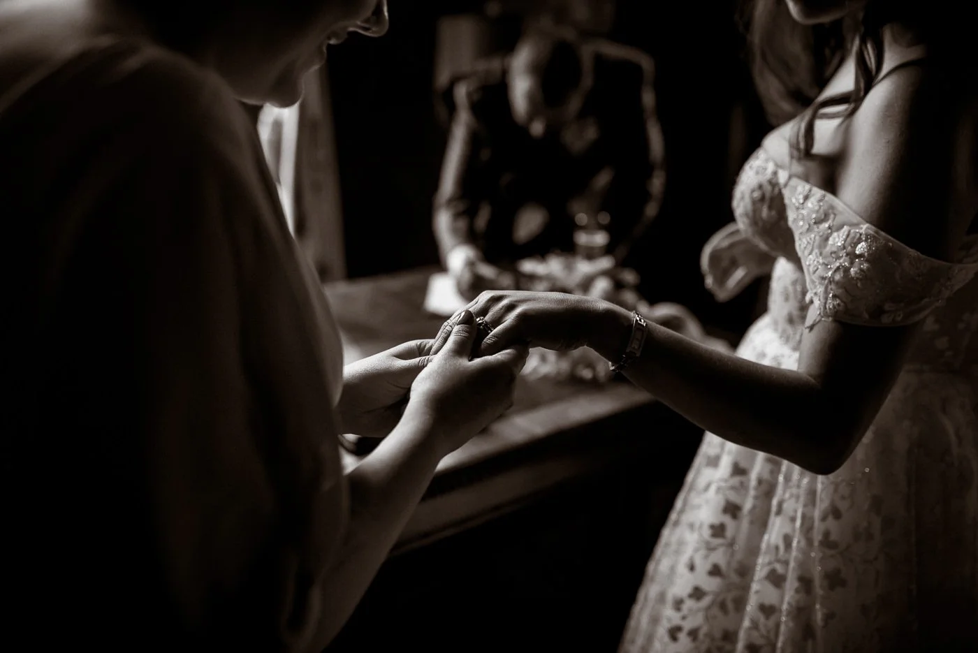 alternative wedding rowallan castle (13).jpg