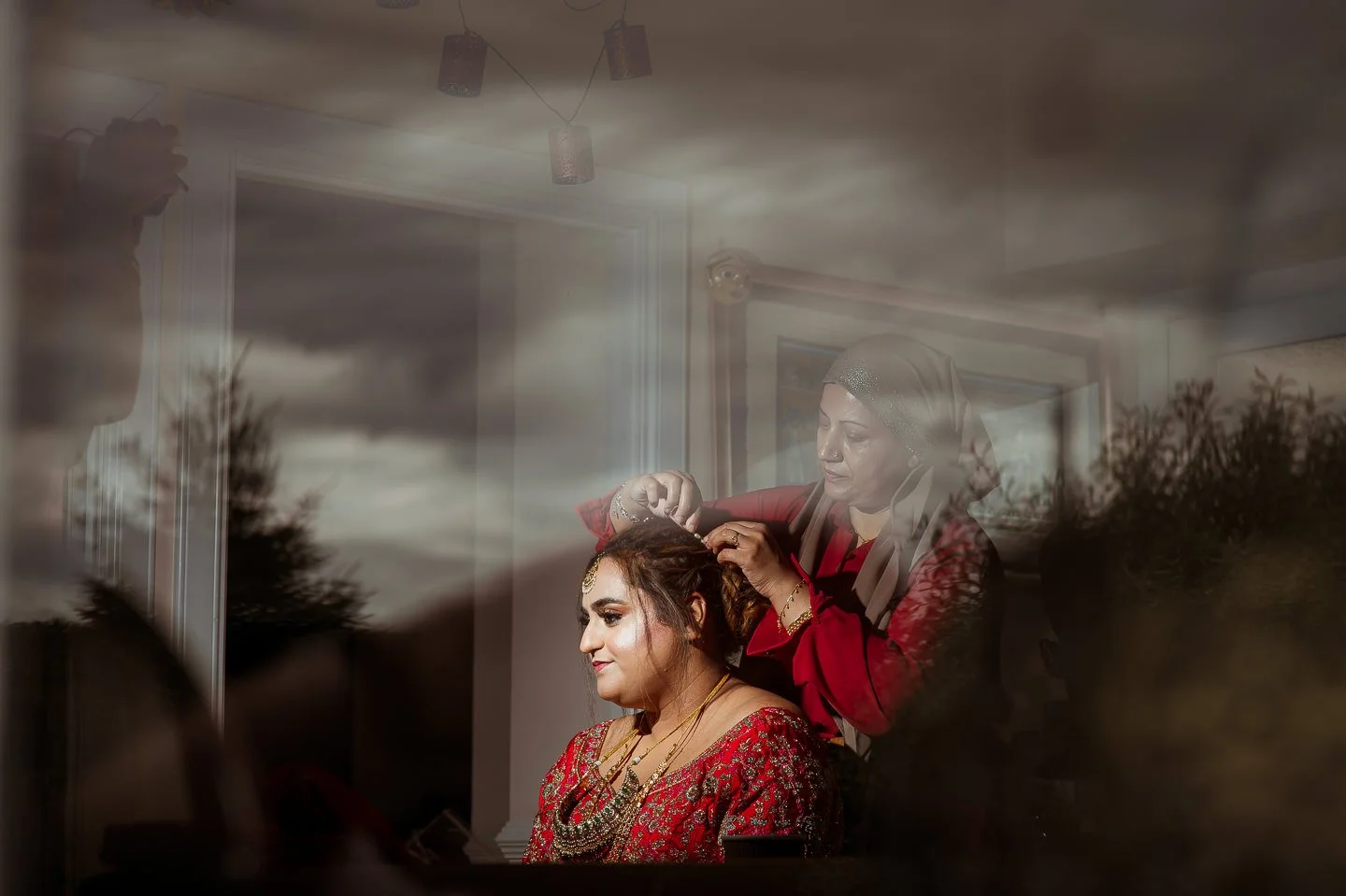 creative wedding photography crathes castle (6).jpg