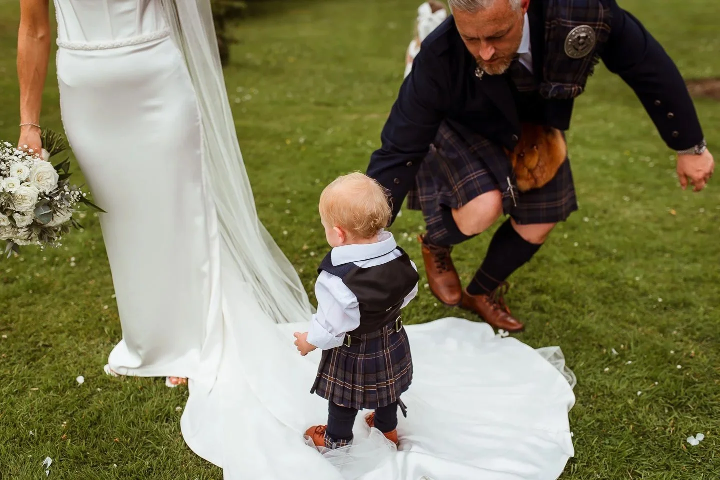 creative wedding photographer glasgow (81).jpg