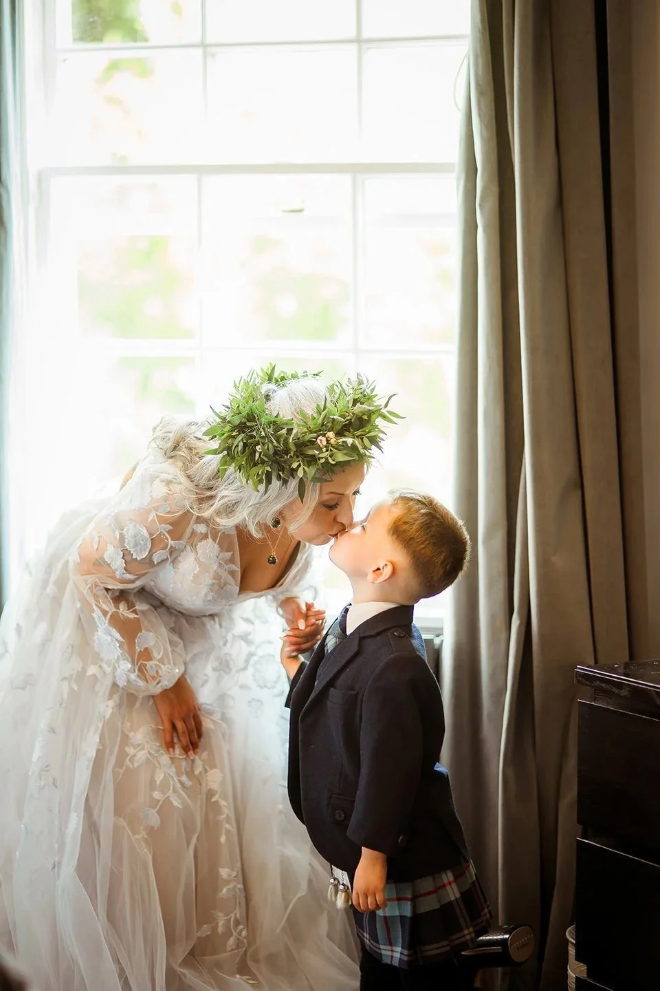 creative wedding photographer glasgow (104).jpg