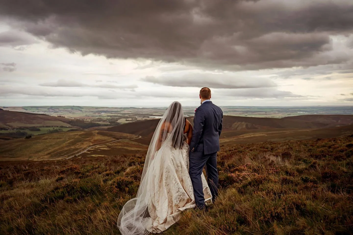 creative wedding photographer scotland (48).jpg