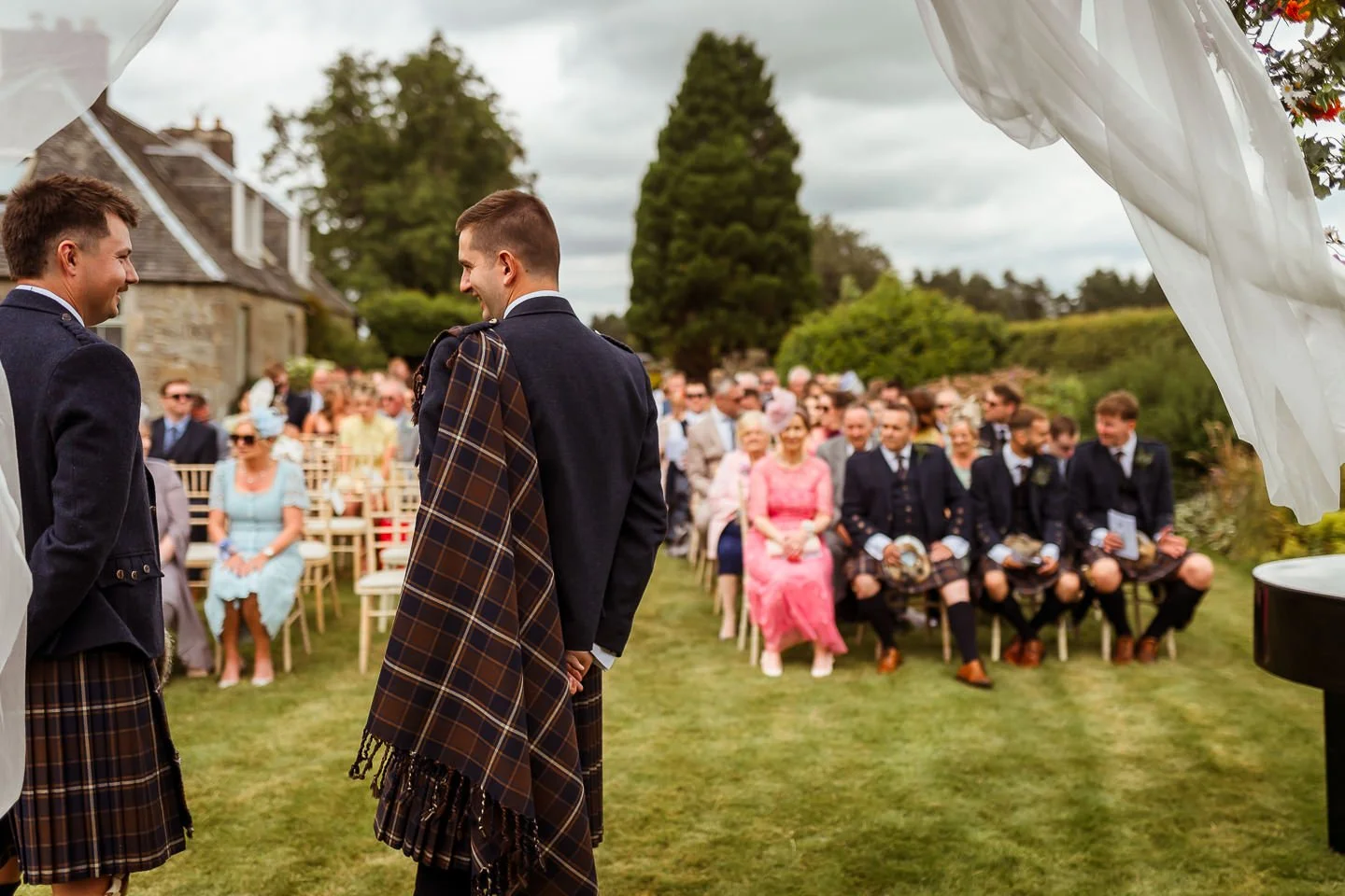 barn wedding venues near edinburgh (3).jpg