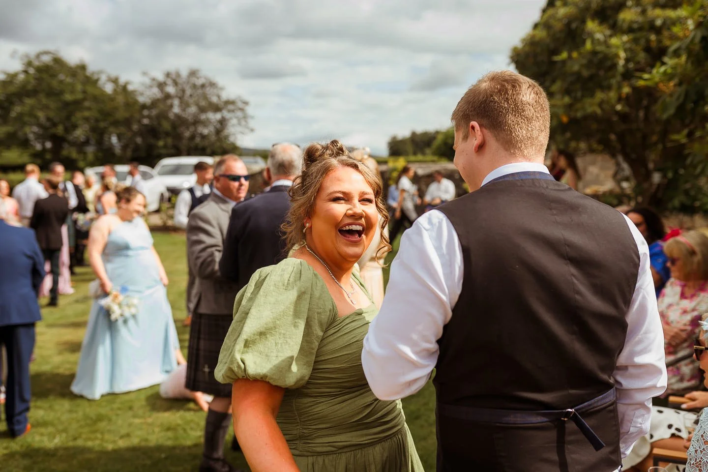 fun wedding photographer near edinburgh (4).jpg