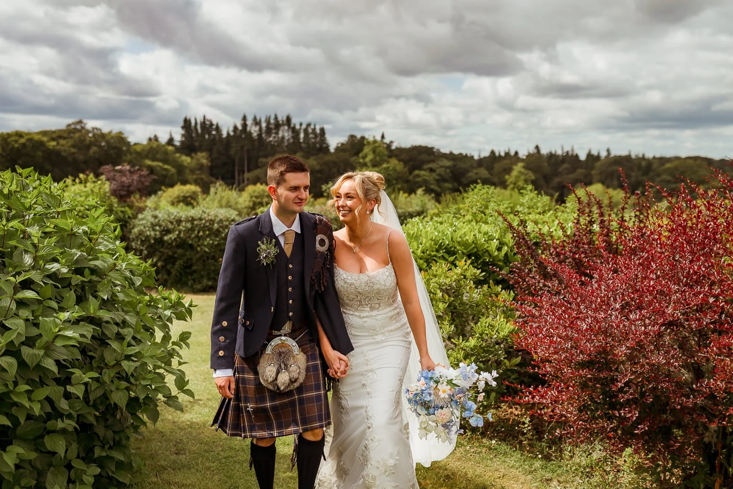 harburn barn wedding photographer (1).jpg