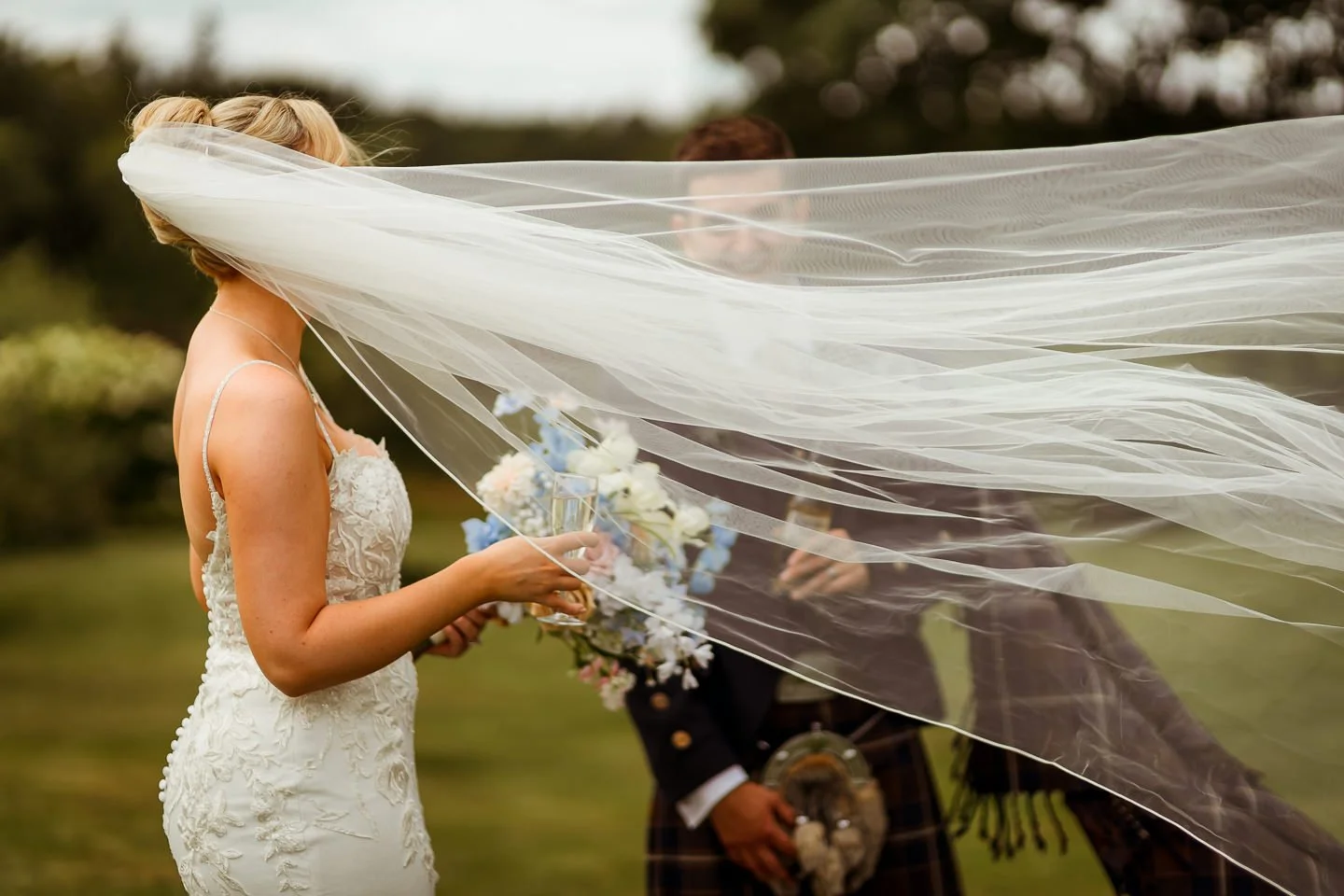 harburn barn wedding photographer (4).jpg