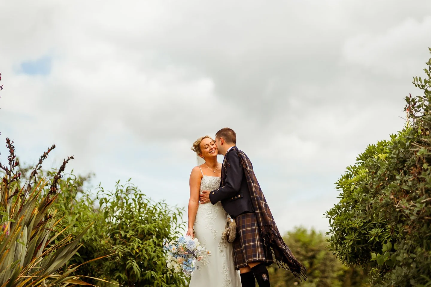 rustic wedding venue near edinburgh (4).jpg
