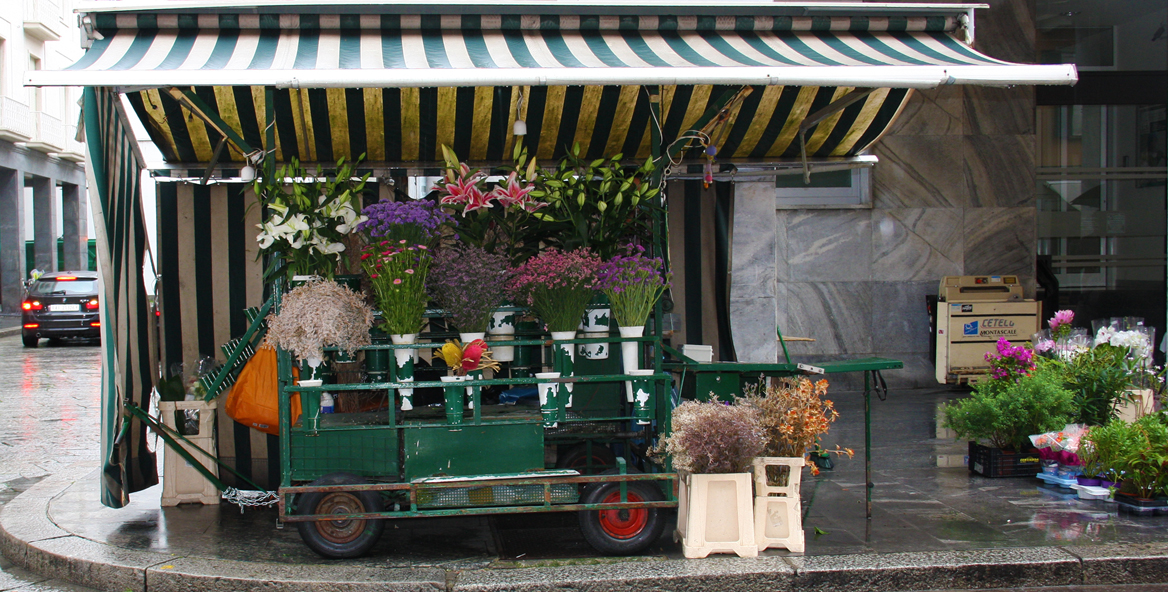 flower-stand-_-como.jpg
