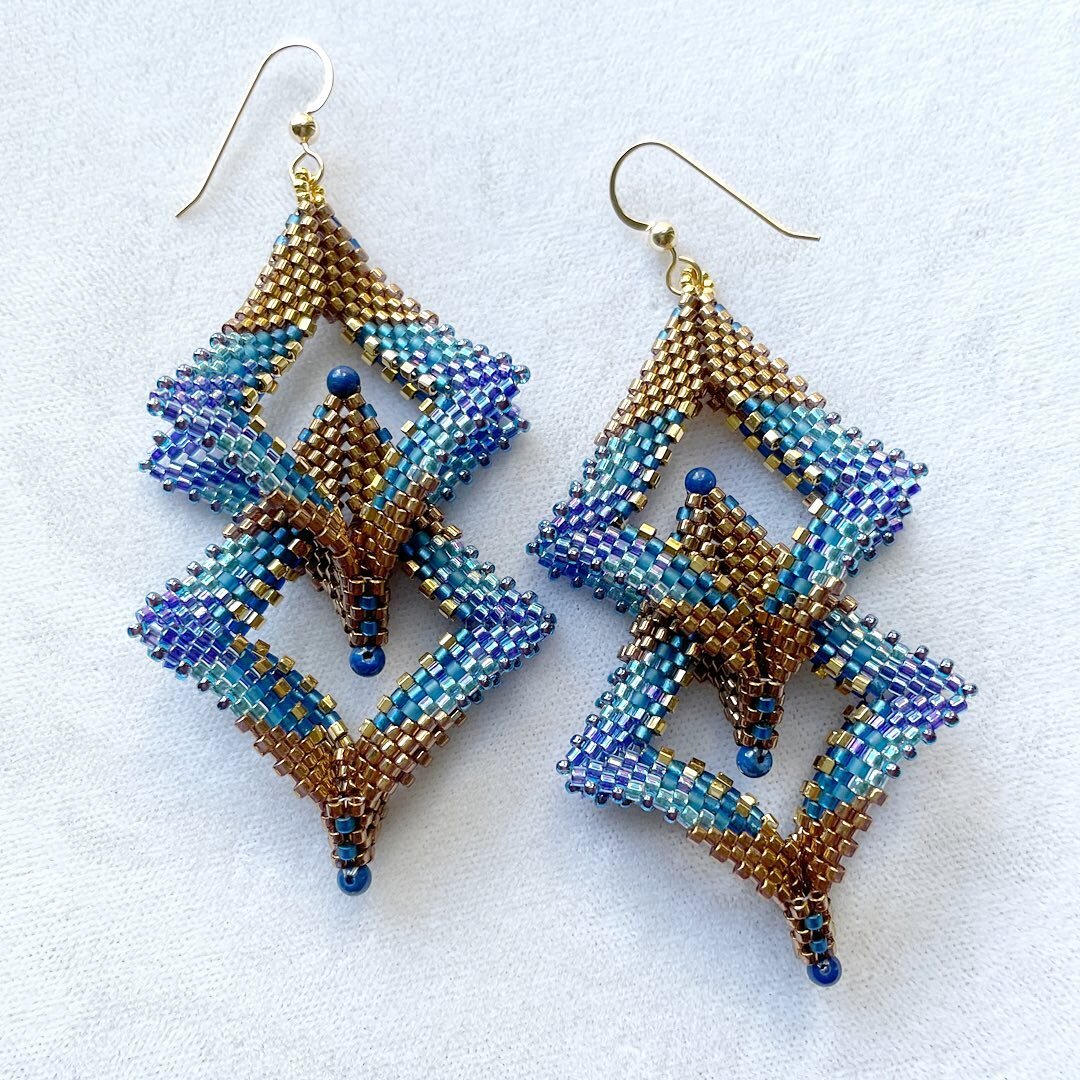 Excited getting ready for Craft + Design @visartsrva next weekend!

#beadweaving 
#craftanddesign
#earrings 
#artjewelry 
#madebyhand 
#delicabeads 
#dimensionaljewelry