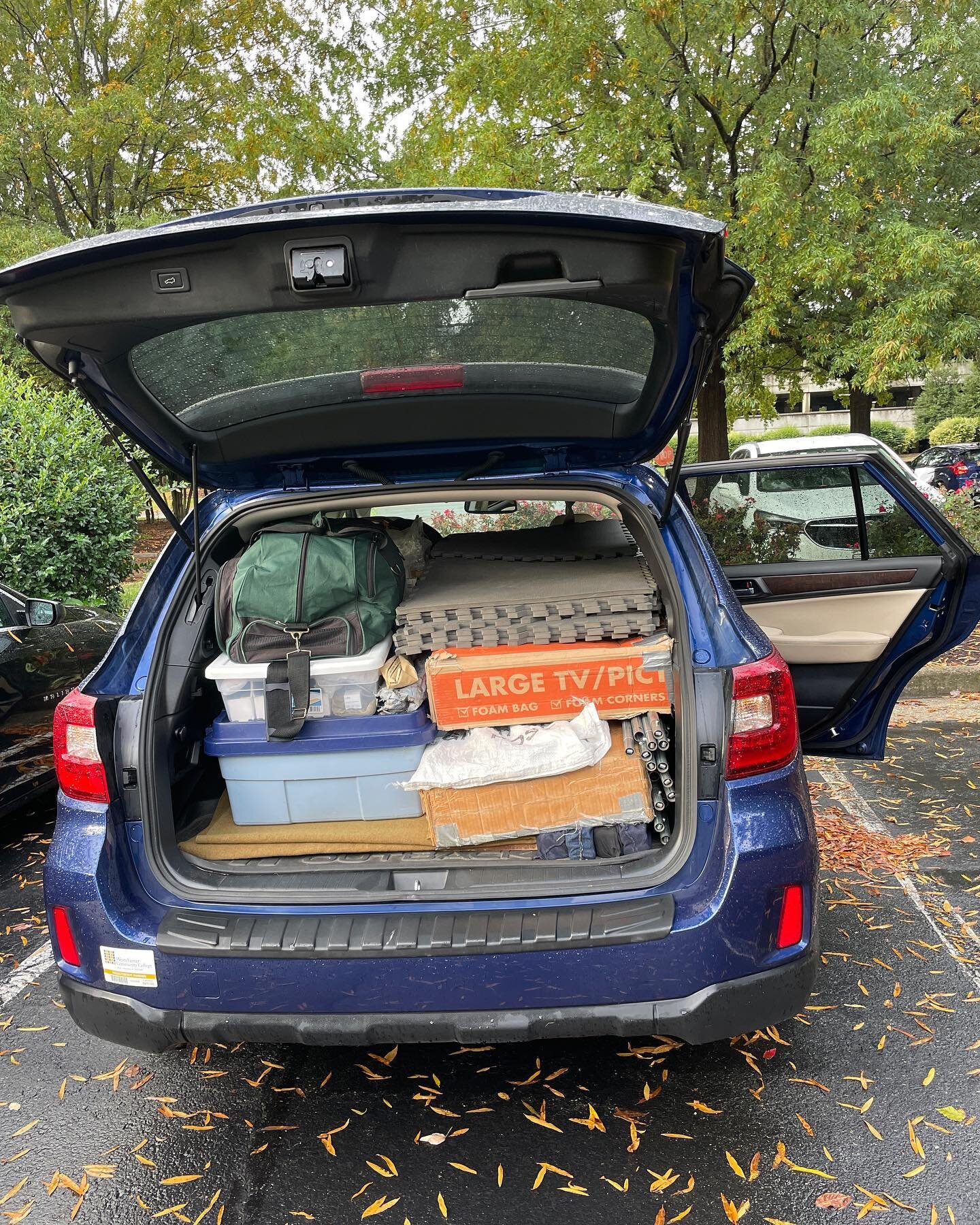 All packed up and heading north from Richmond. Thanks to @visartsrva for a great show at #craftanddesign2022 ! Much fun and many new friends.