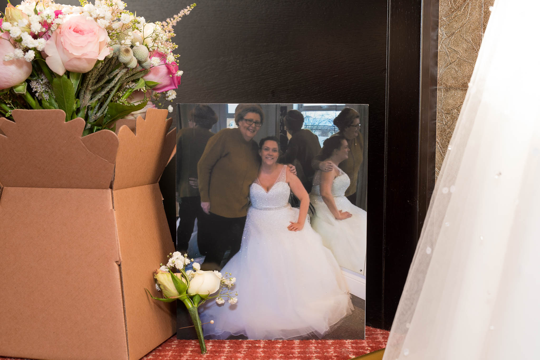 Lewis & Faye - Rogerthorpe Manor Hotel Wedding-106.jpg