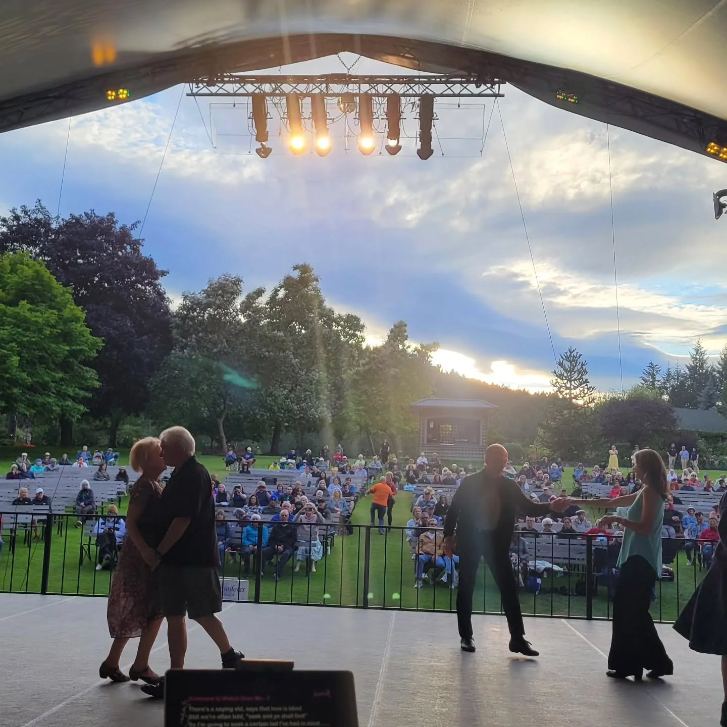 We're back, first time since the pandemic! Fun dancing on stage! @commodoresbigband