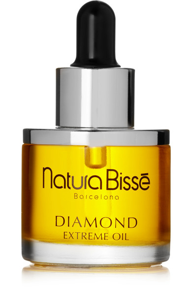 Natura Bissé Diamond Extreme Oil , £127 on Net-a-Porter. Hugely expensive. Never actually bought it but got some samples once from Net-a-Porter and I am using them preciously every week. Combined with the Diamond extreme mask (below) this takes the art of skincare to a whole new level. I may actually consider buying it when I run out (that is if Net-a-Porter is not kind enough to send me more to try...).