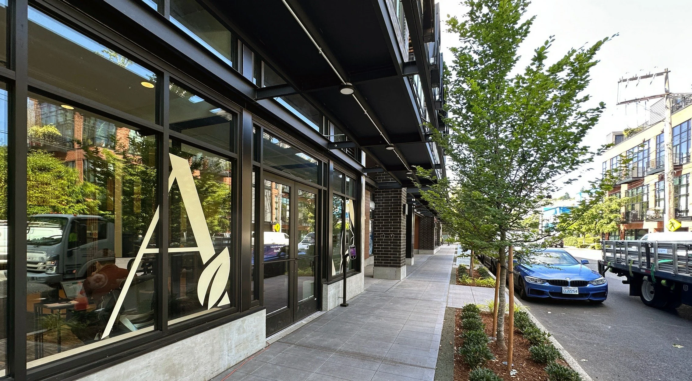 _Sidewalk 02.jpg