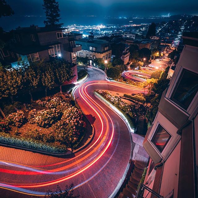 Evening ride, anyone? 🌙 Hope you all had a smooth sail into the week.
.
.
#monday #evening #drive #safedriving #car #driver #dashcam #dashcamera #photography #cansonic #cansonic_usa #lyft #uber #capture #explore #travel #fall #autumn #instagood #cap