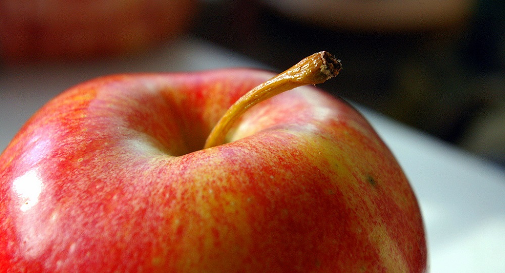 Apple.jpg